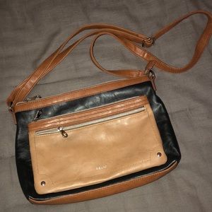 Relic cross body purse
